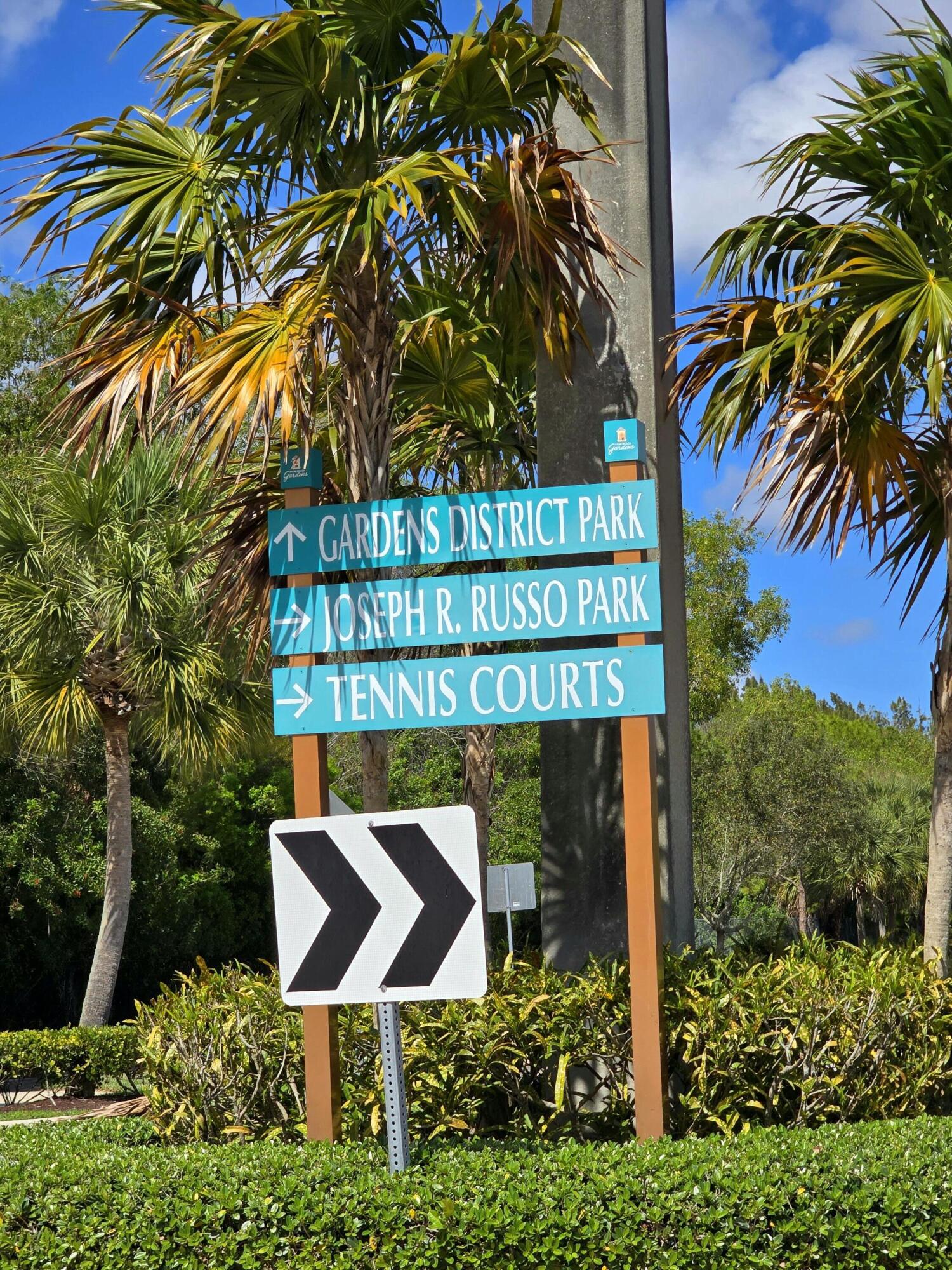 POINTE MIDTOWN - Residential