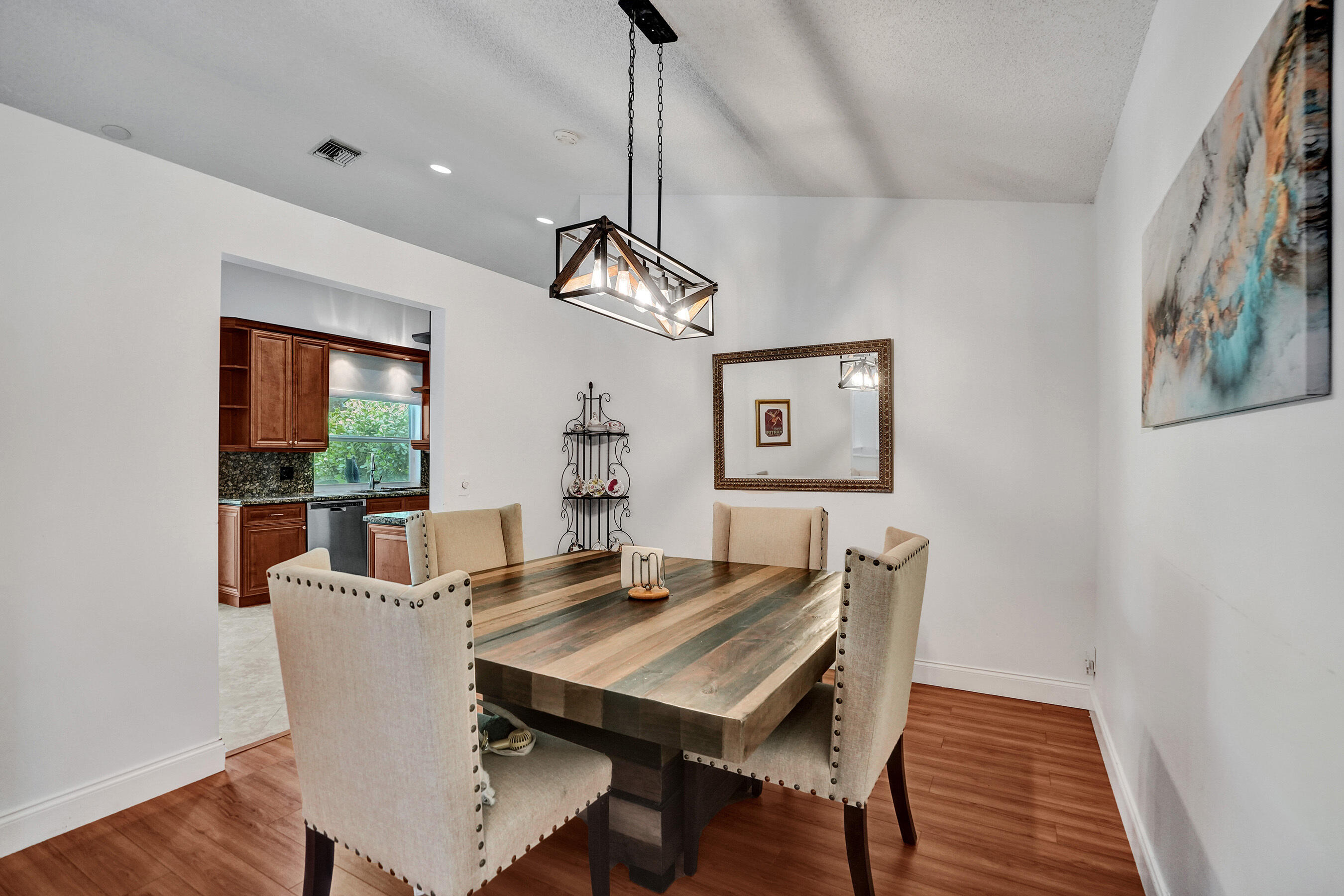 WEST GLEN - Residential