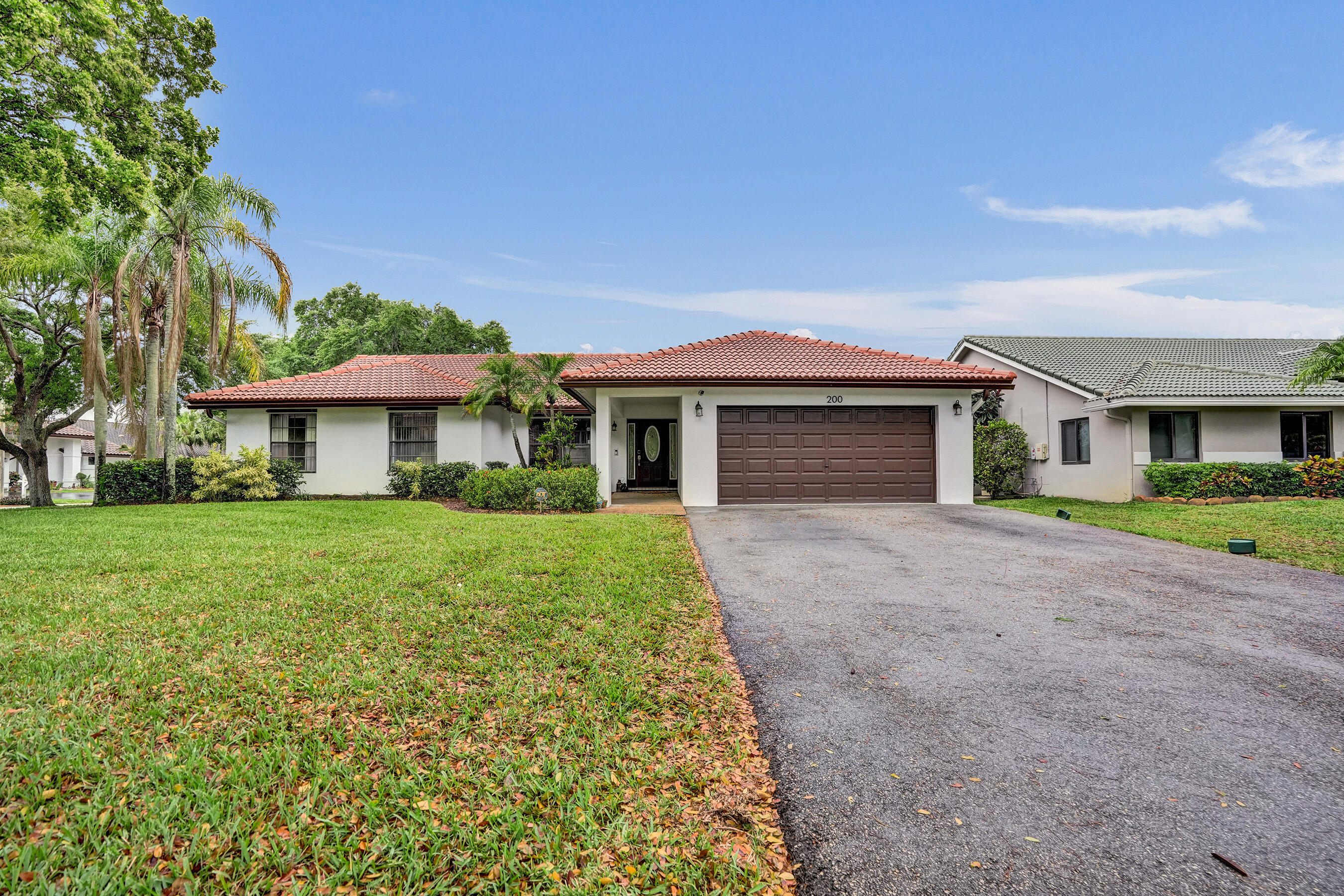 WEST GLEN - Residential