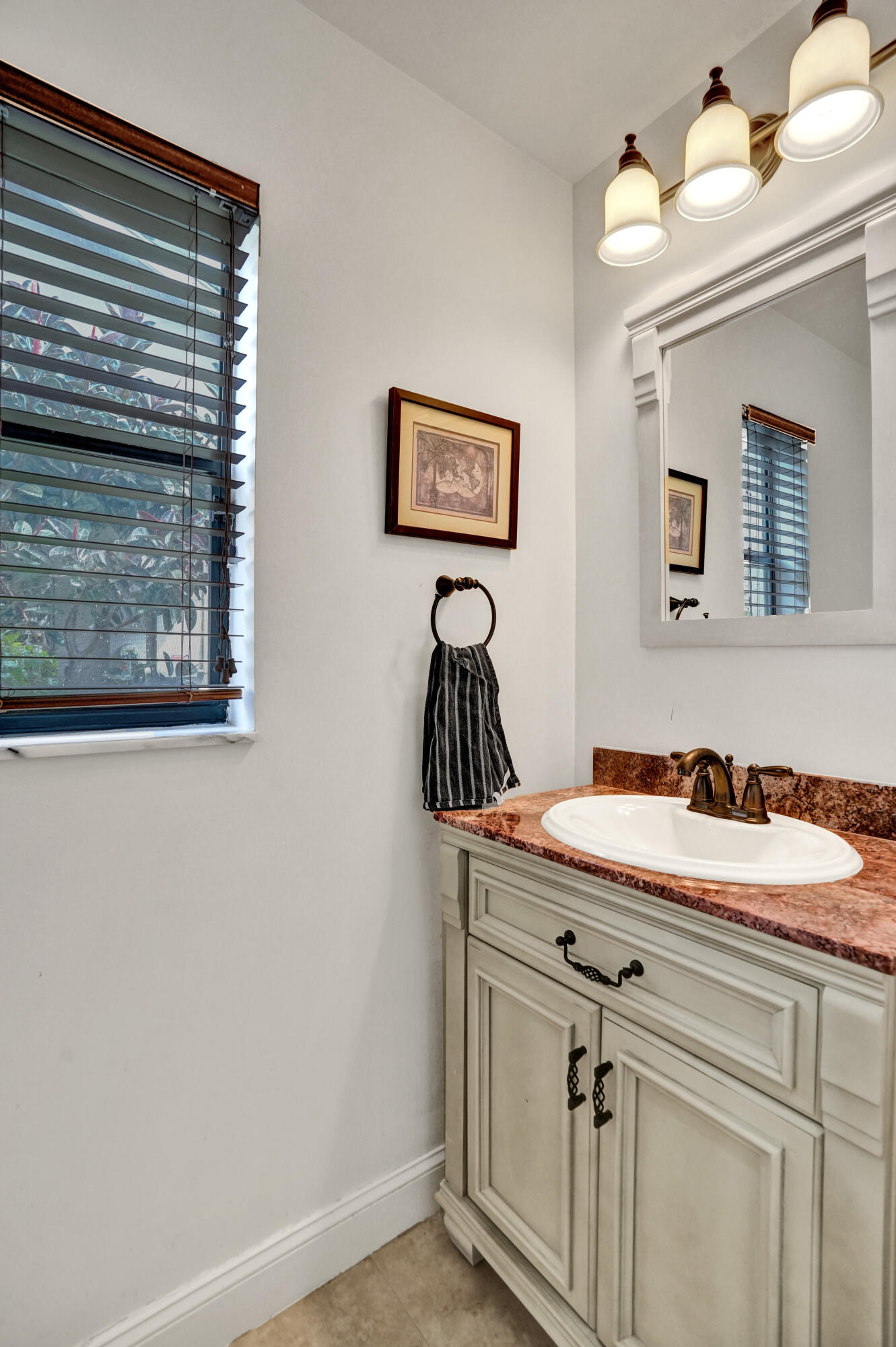 WEST GLEN - Residential