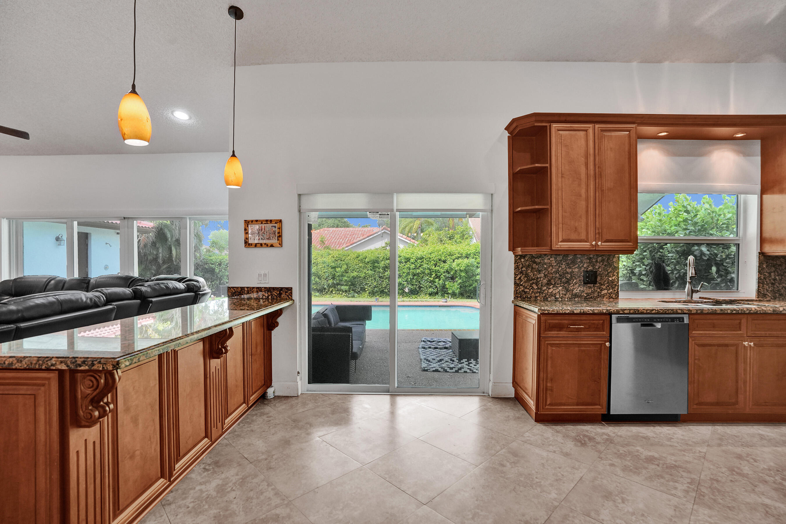 WEST GLEN - Residential