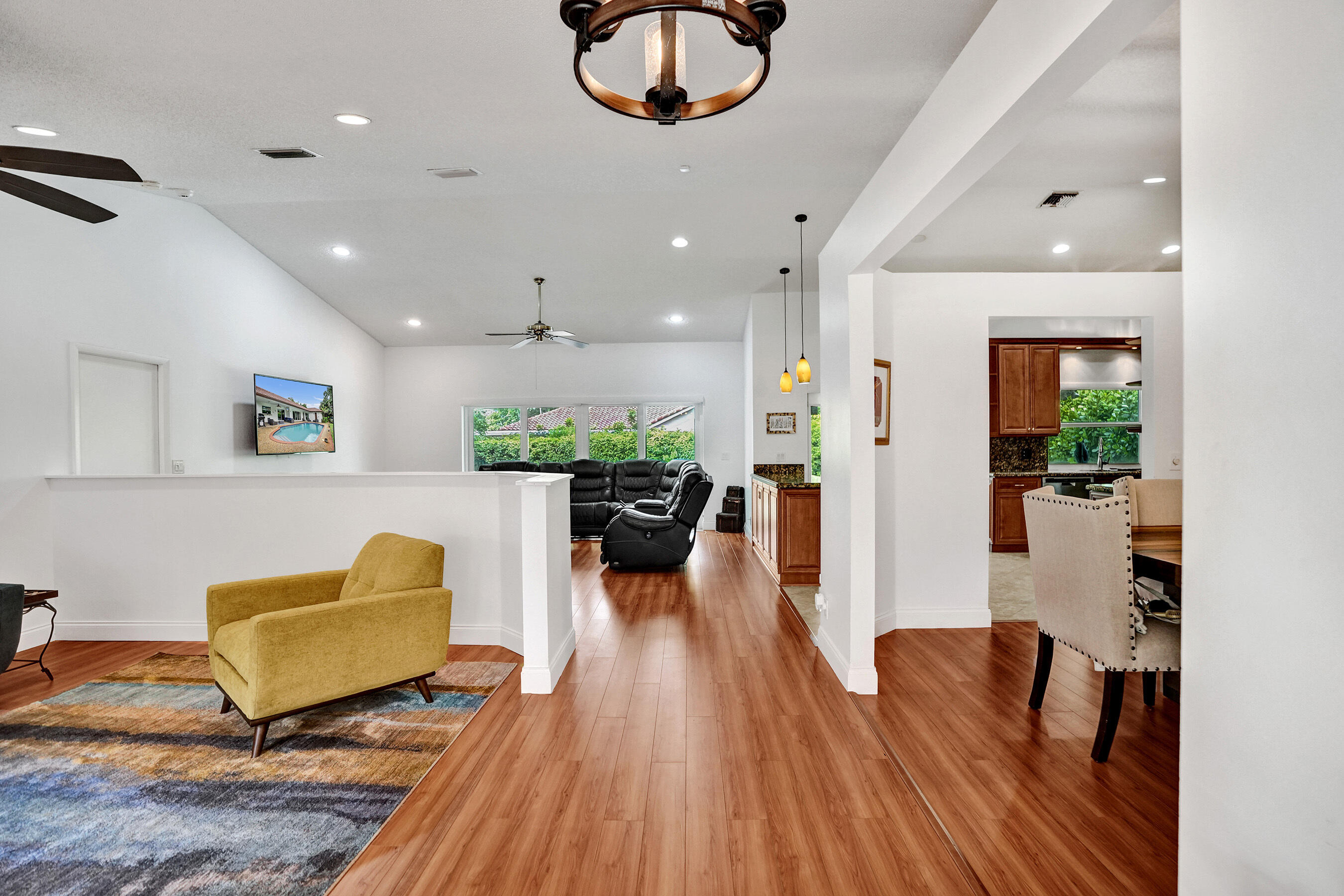 WEST GLEN - Residential