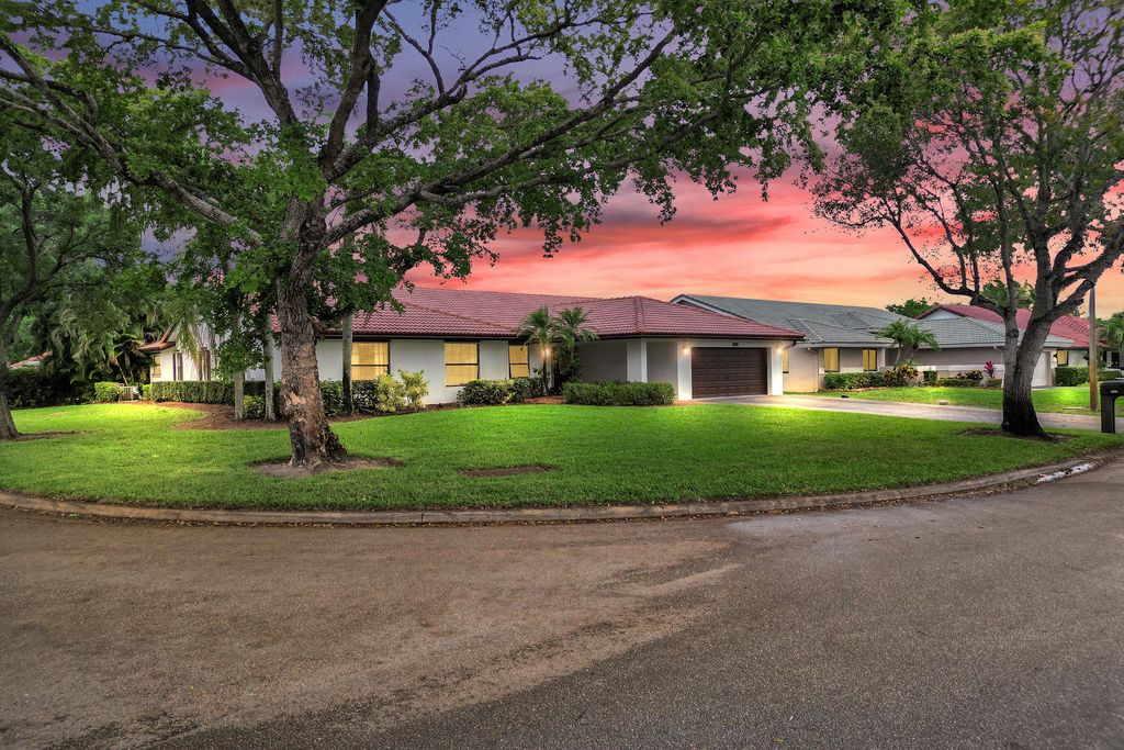 Photo of 200 NW 121st Terrace, Coral Springs, FL 33071 (MLS # B26014815)