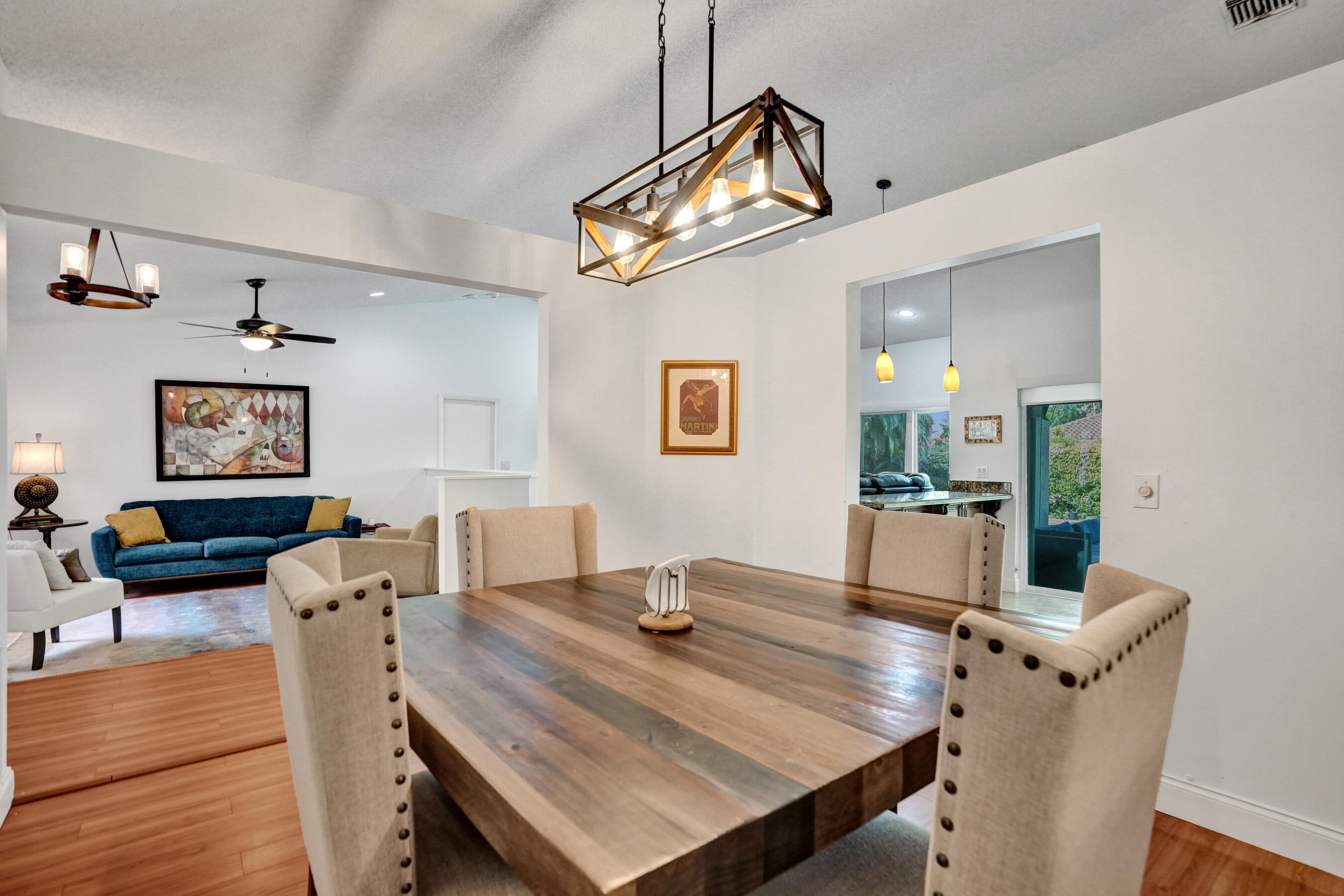 WEST GLEN - Residential