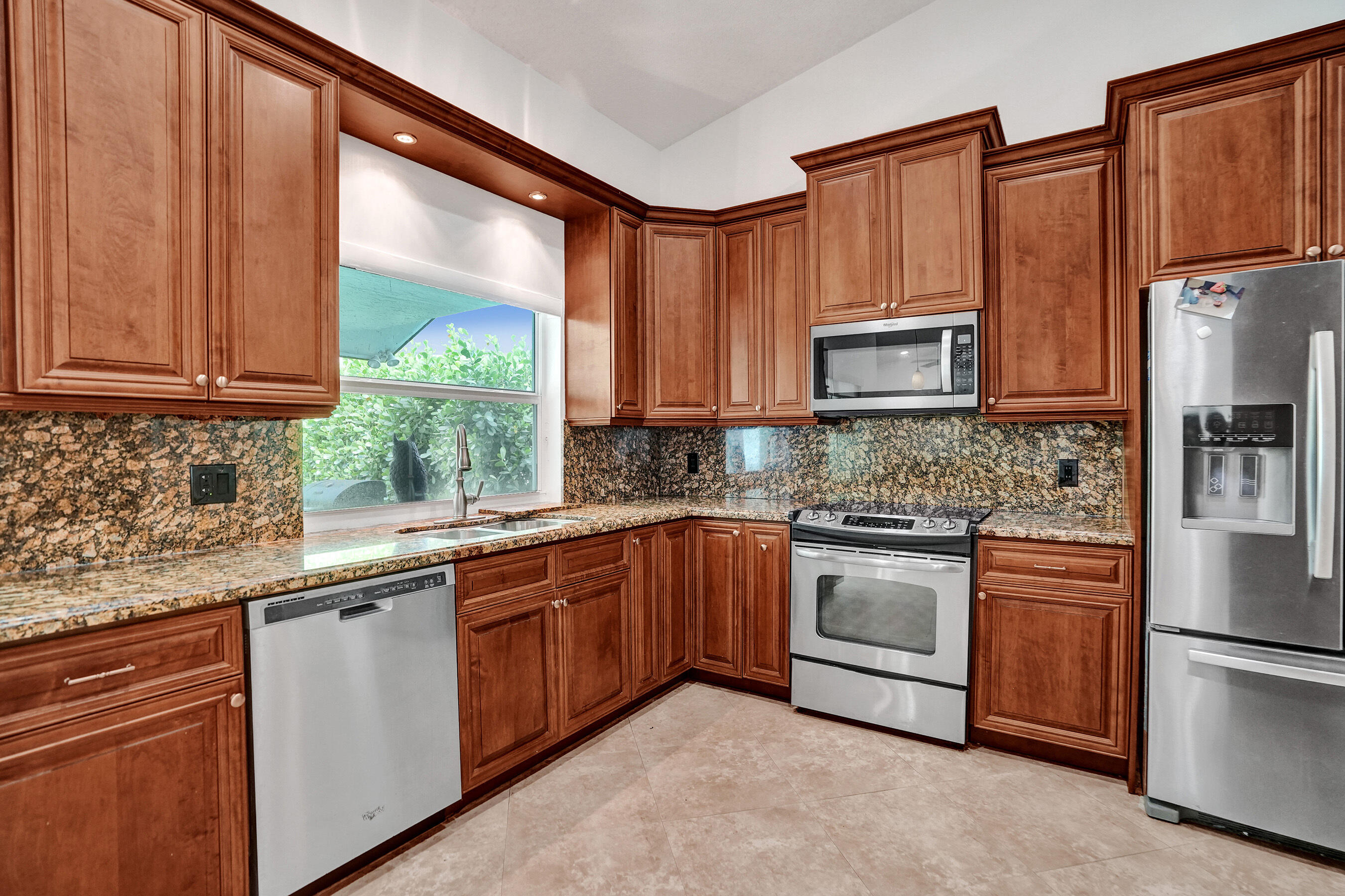 WEST GLEN - Residential