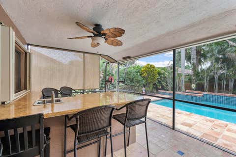 Tiny photo for 10662 NW 7th Place, Coral Springs, FL 33071 (MLS # B26048011)