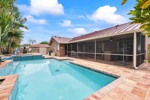 Tiny photo for 10662 NW 7th Place, Coral Springs, FL 33071 (MLS # B26048011)