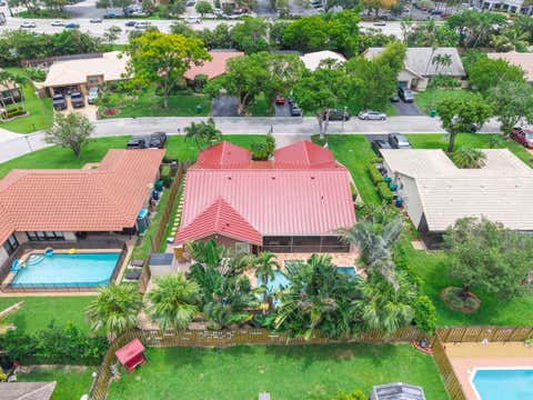 Tiny photo for 10662 NW 7th Place, Coral Springs, FL 33071 (MLS # B26048011)