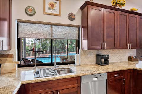 Tiny photo for 10662 NW 7th Place, Coral Springs, FL 33071 (MLS # B26048011)