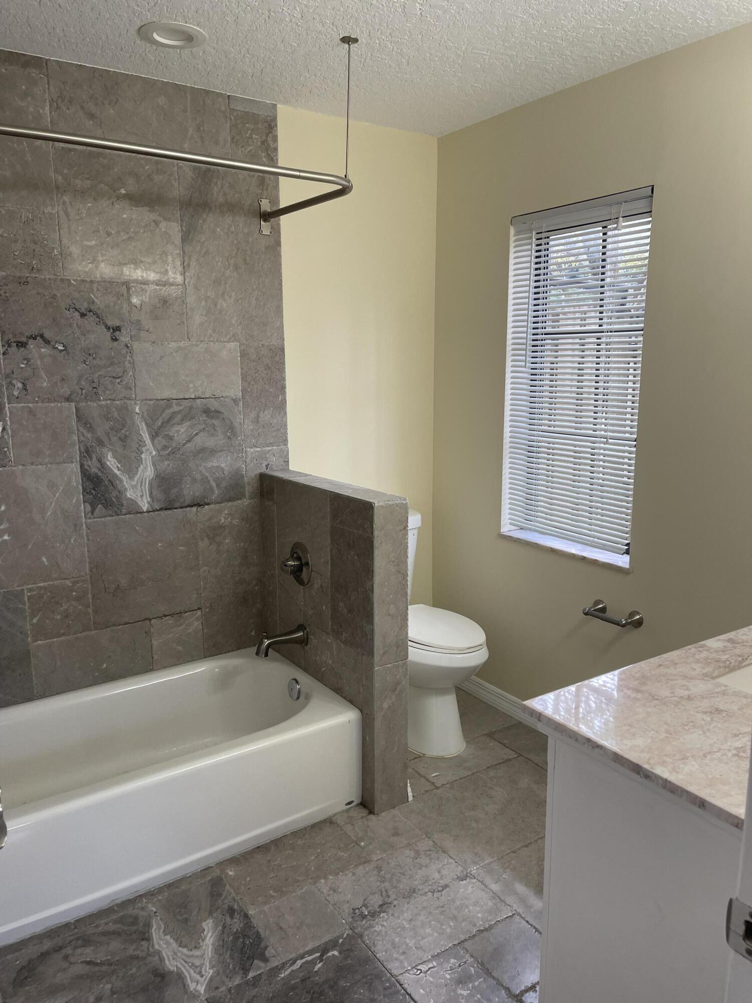 ST LUCIE INLET FARMS - Residential Lease