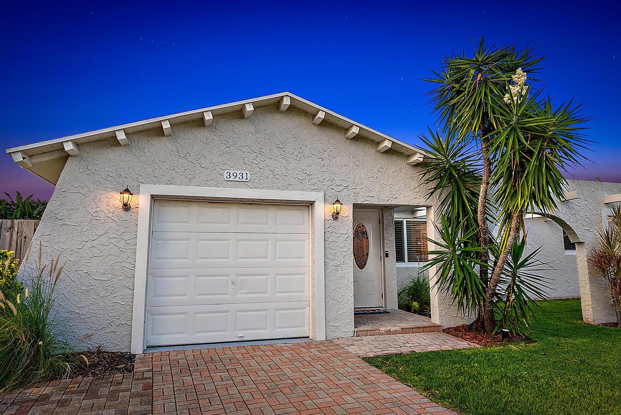 PALM BEACH GARDENS 5 - Residential Lease