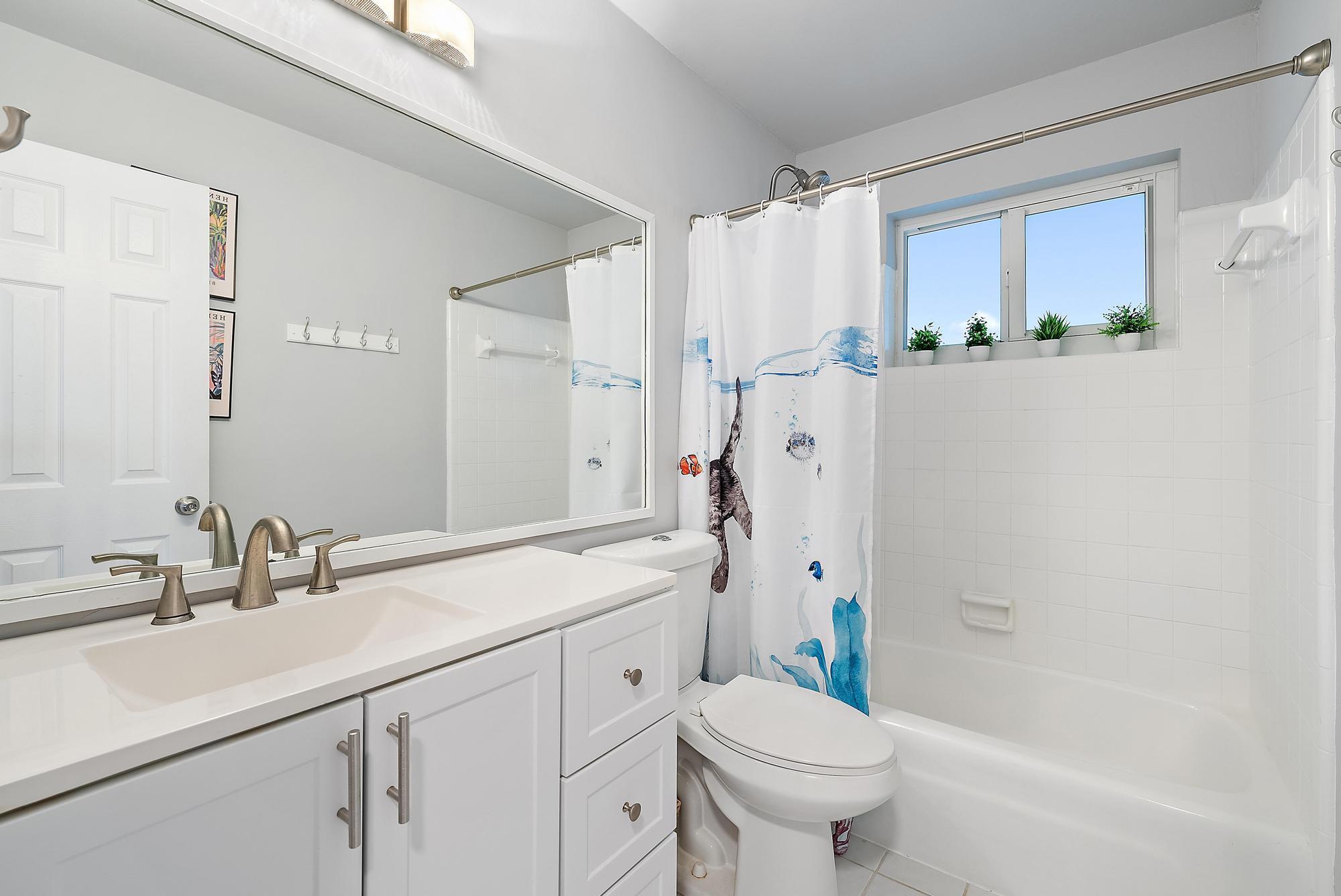 PALM BEACH GARDENS 5 - Residential Lease