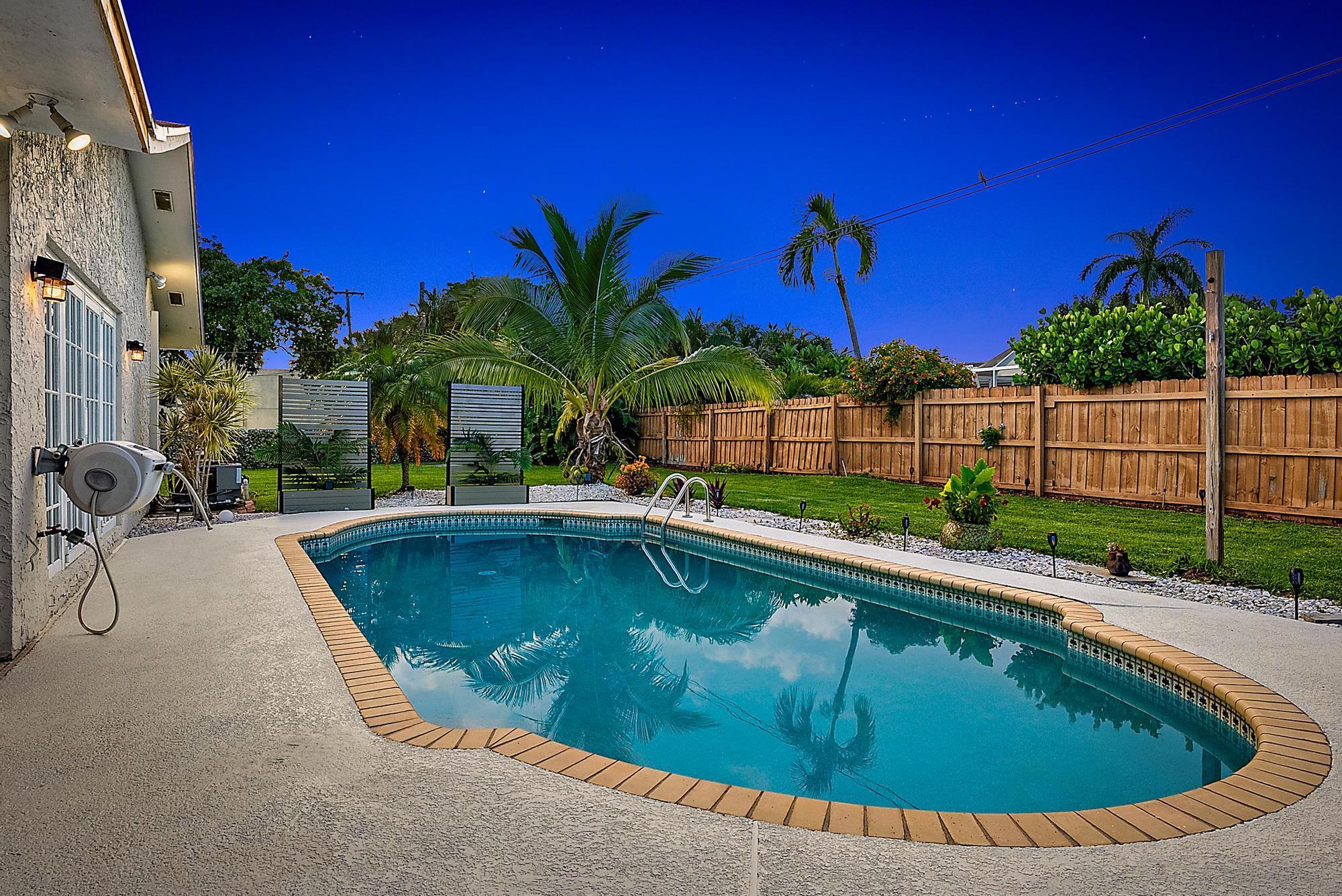 PALM BEACH GARDENS 5 - Residential Lease