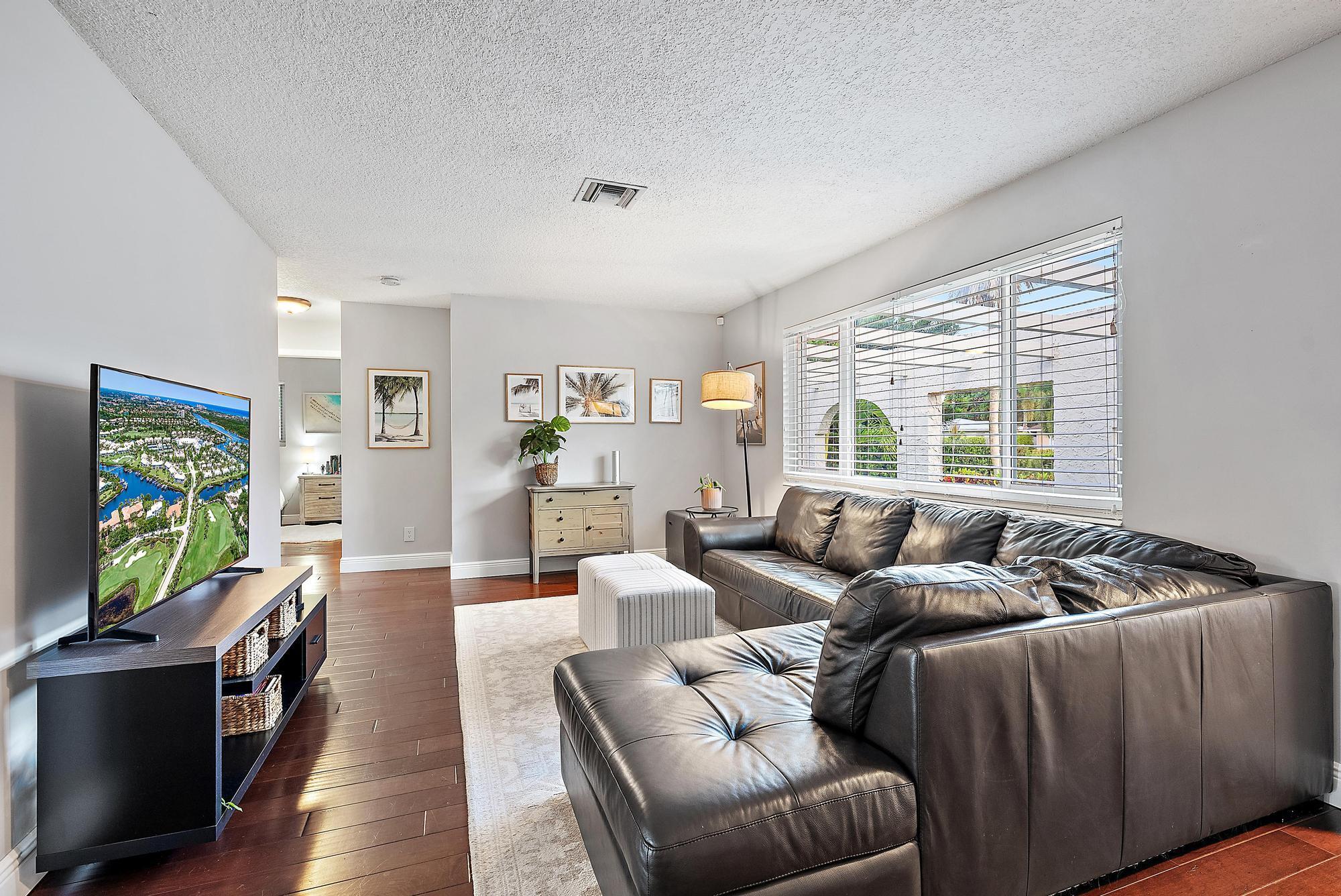 PALM BEACH GARDENS 5 - Residential Lease