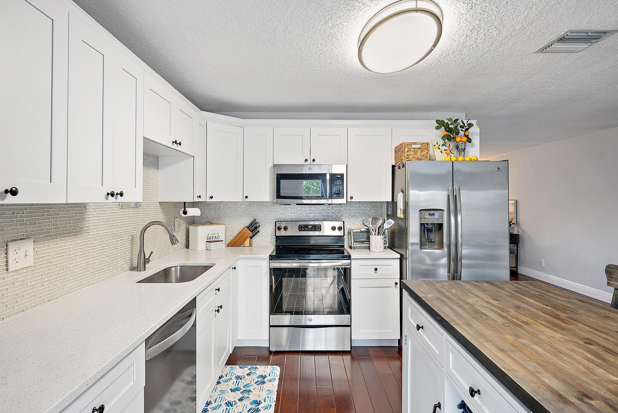 PALM BEACH GARDENS 5 - Residential Lease