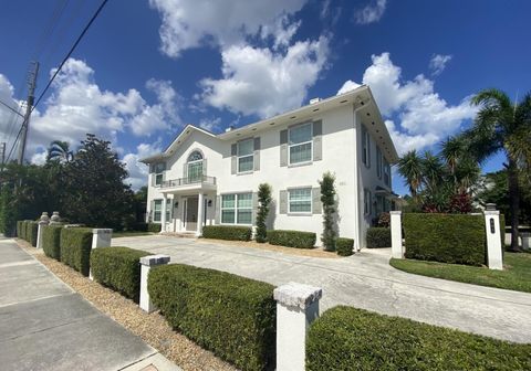 Single Family Residence in Jupiter FL 401 Center Street.jpg