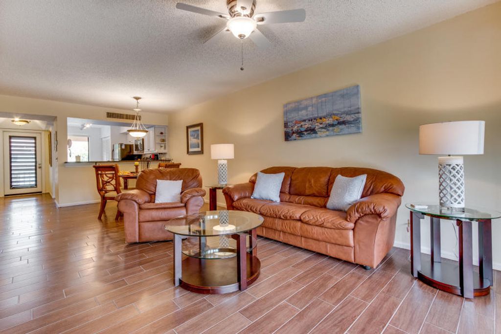 Photo of 508 Brackenwood Place, Palm Beach Gardens, FL 33418 (MLS # R10930882)