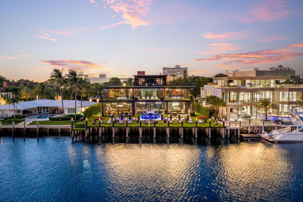 Photo of 733 Middle River Drive, Fort Lauderdale, FL 33304 (MLS # B26035196)