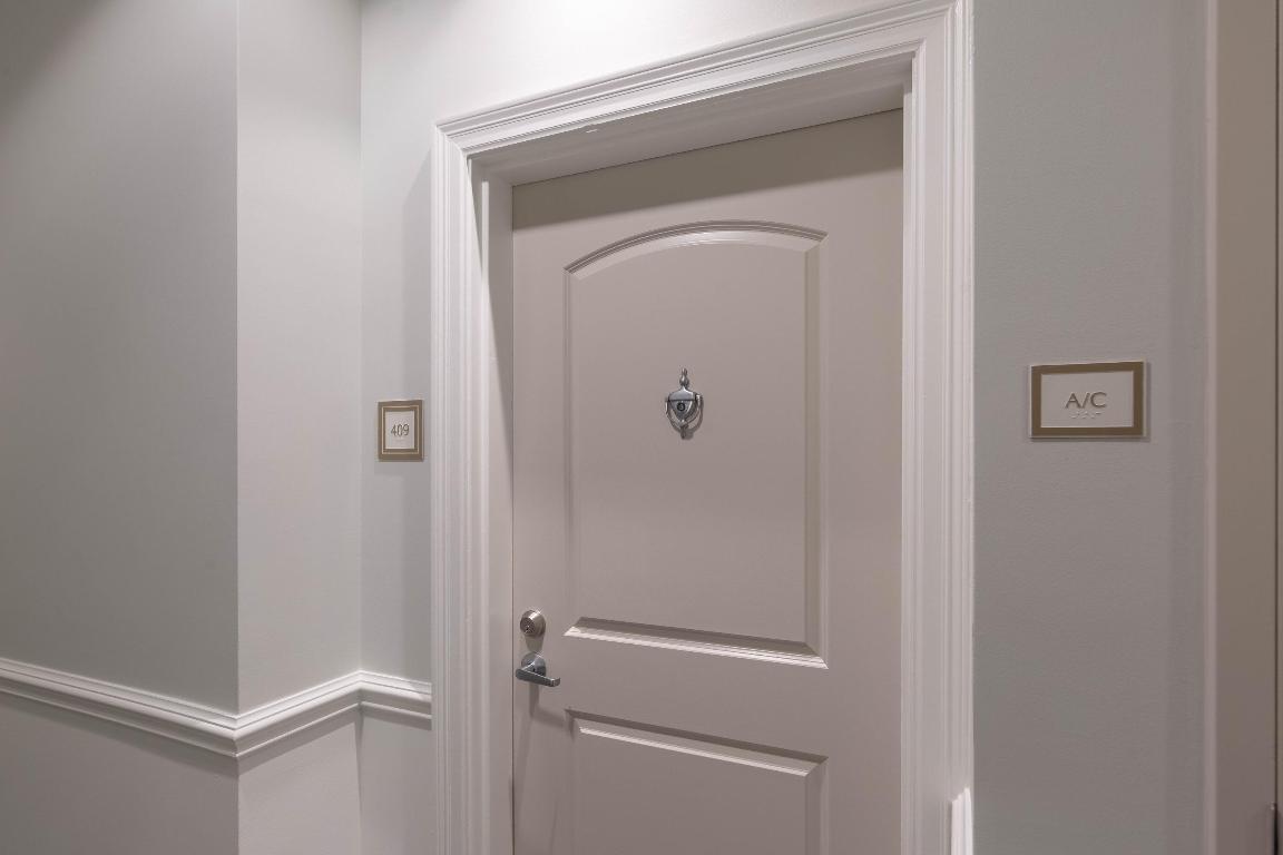 701 S Olive Avenue 409