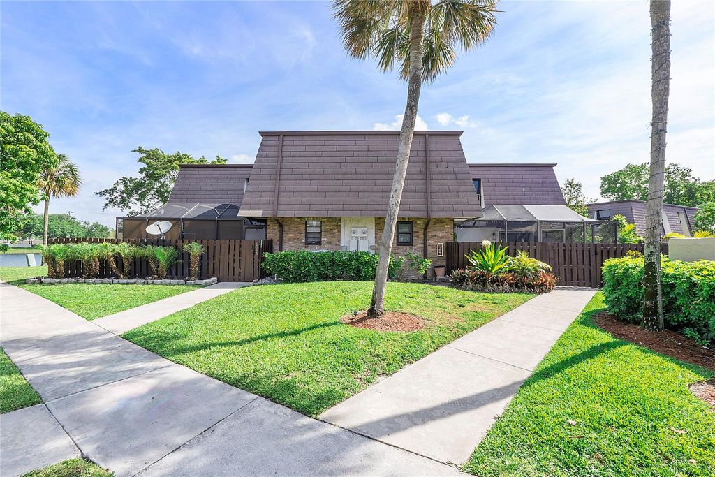 Photo of 2593 NW 99th Avenue, Coral Springs, FL 33065 (MLS # F10432225)