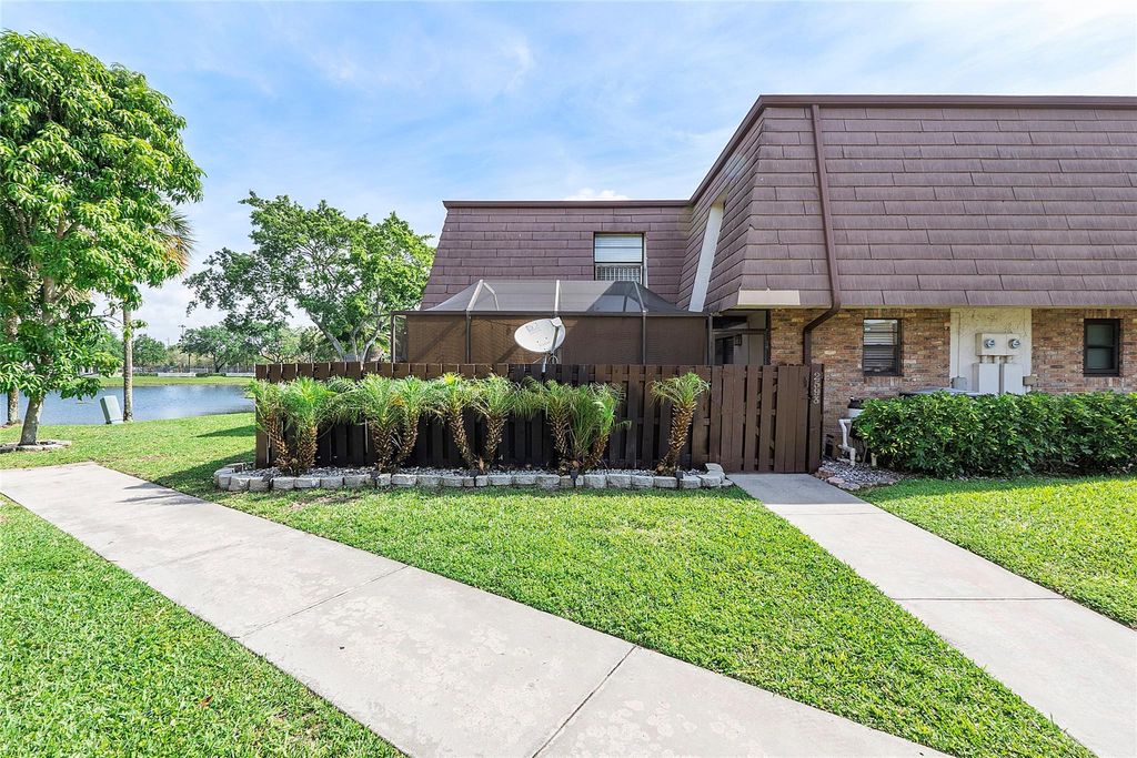 Photo of 2593 NW 99th Avenue, Coral Springs, FL 33065 (MLS # F10432225)
