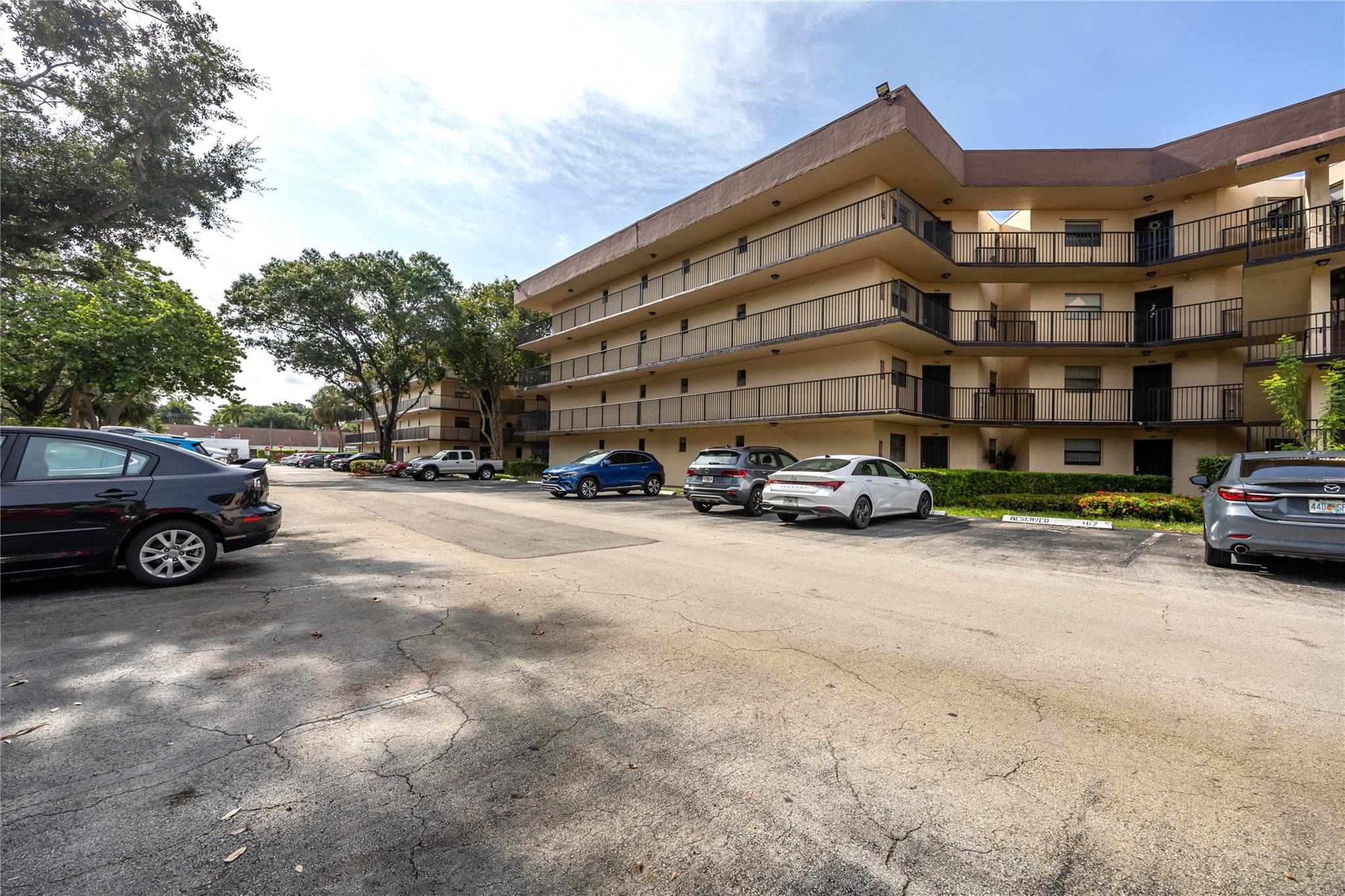 Plantation Club - Residential