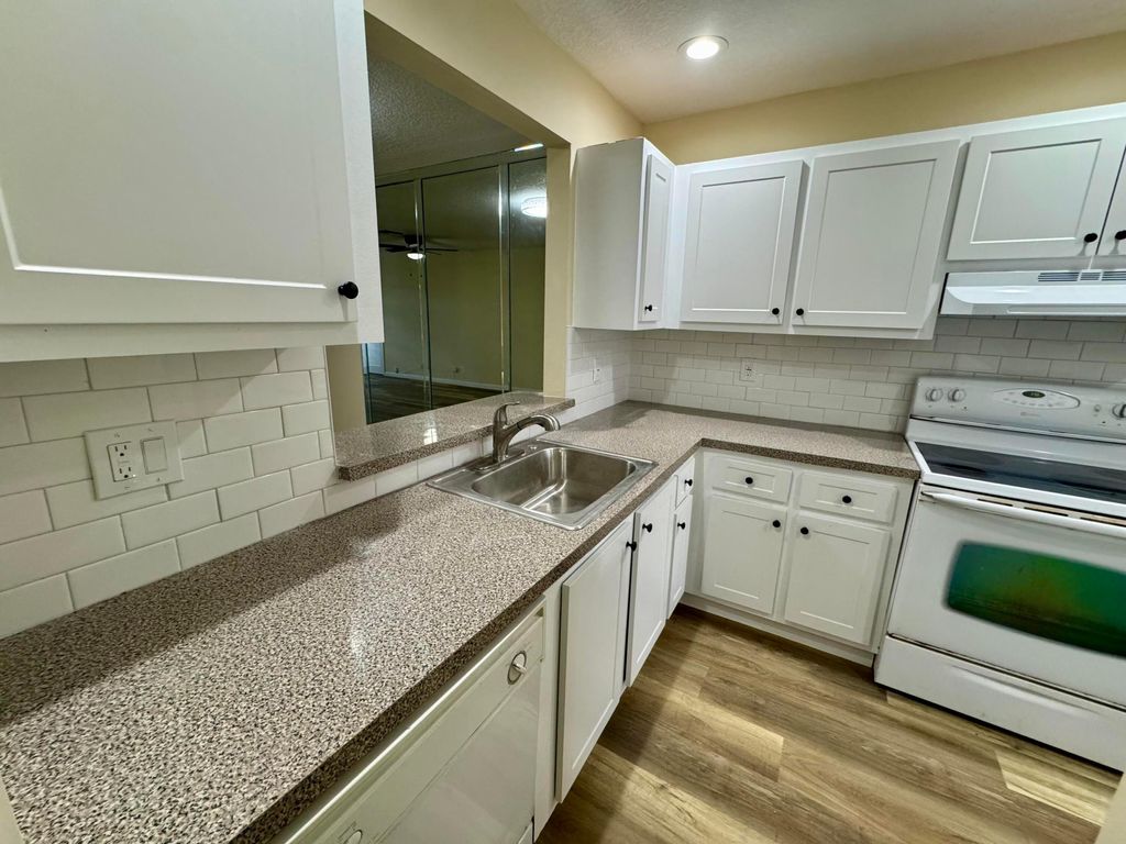 Photo of 13751 Via Aurora #A, Delray Beach, FL 33484 (MLS # B26001522)