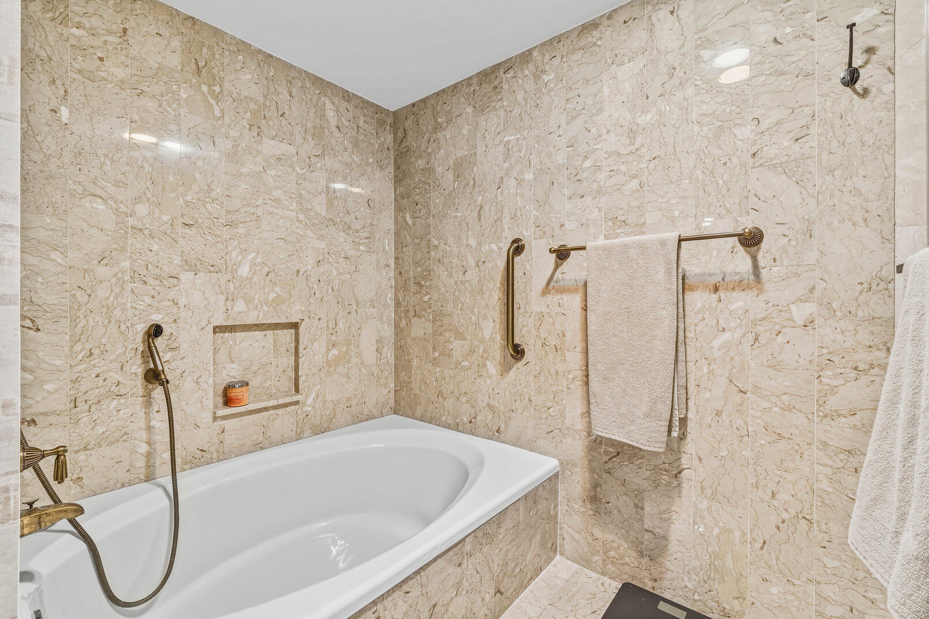 Laurel Oaks - Residential