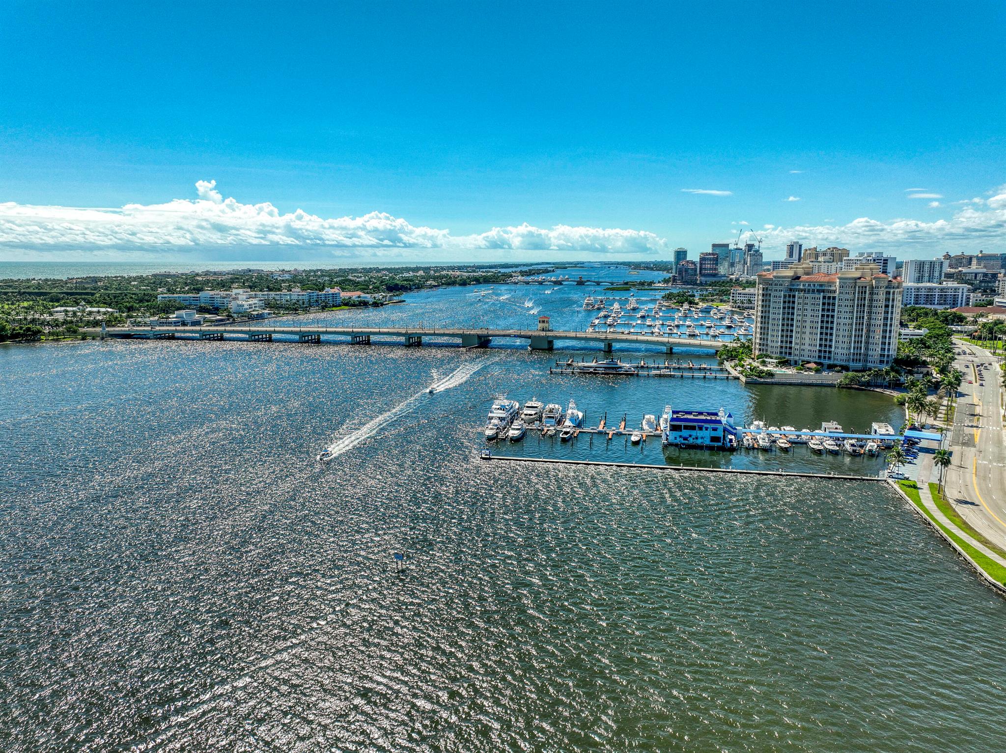 Slade Condo - Residential