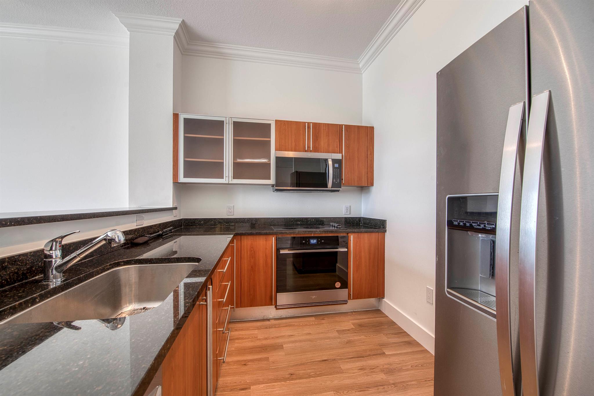 Slade Condo - Residential