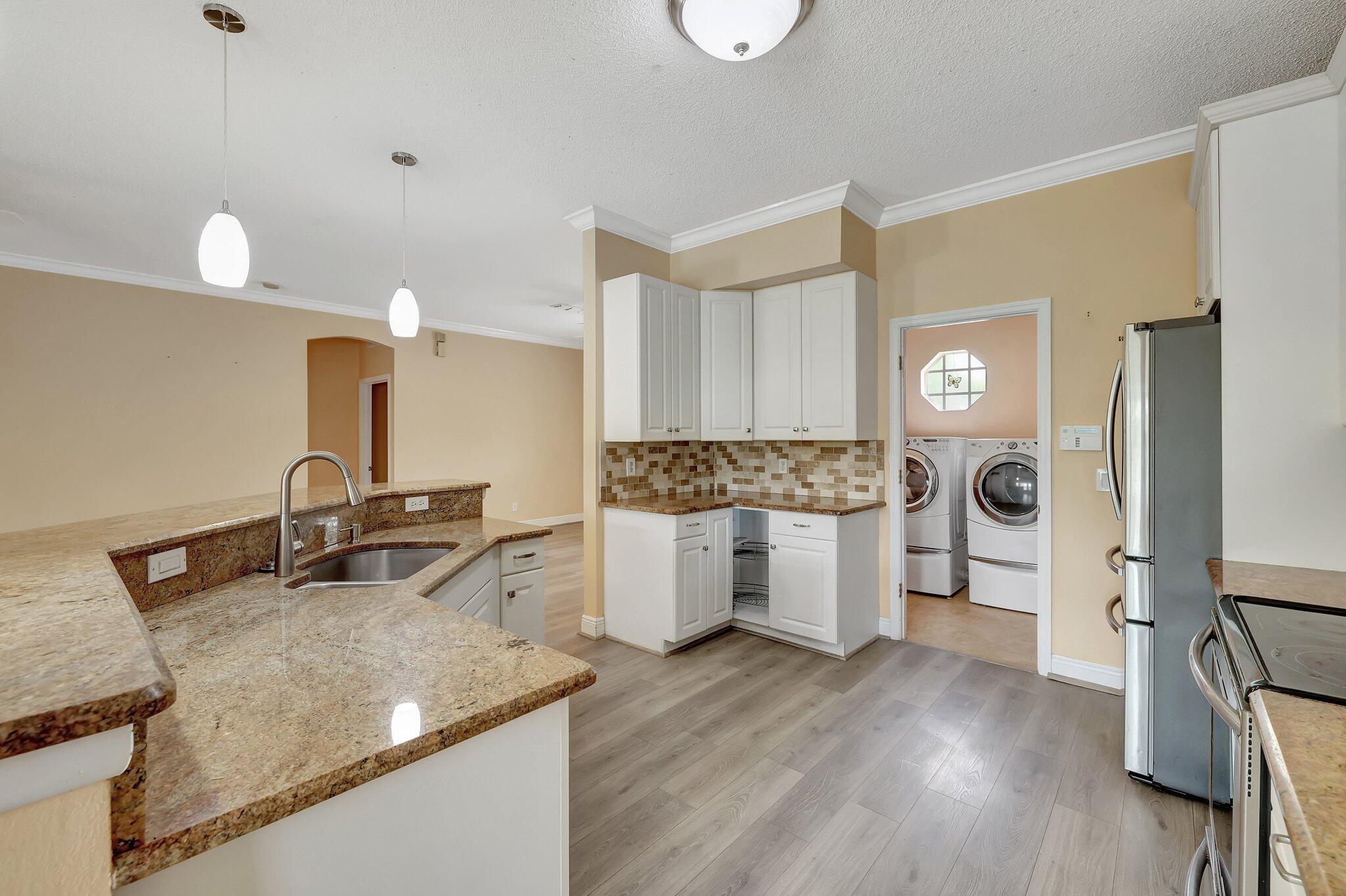 PORT ST LUCIE SECTION 30 - Residential Lease