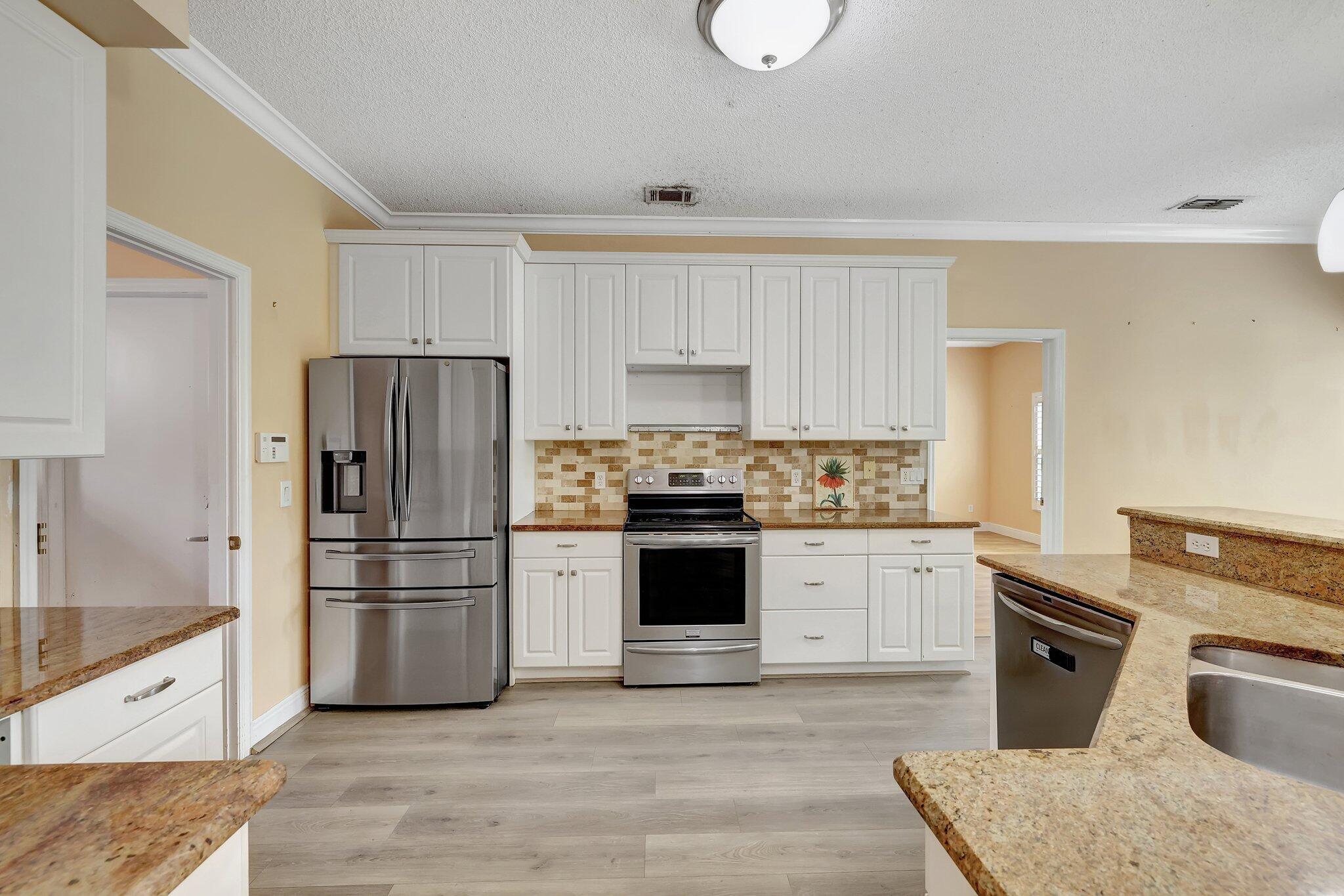 PORT ST LUCIE SECTION 30 - Residential Lease