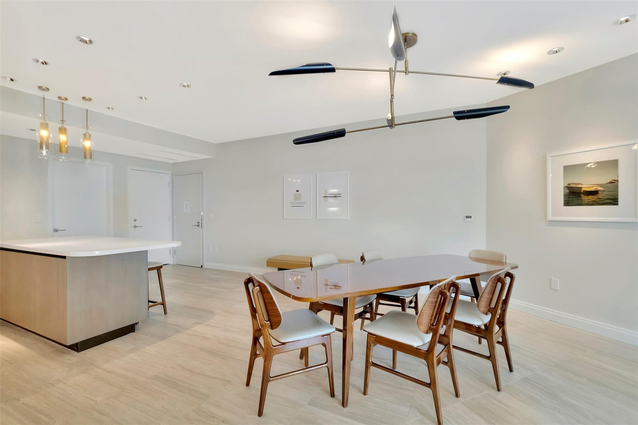 Four Seasons - Residential