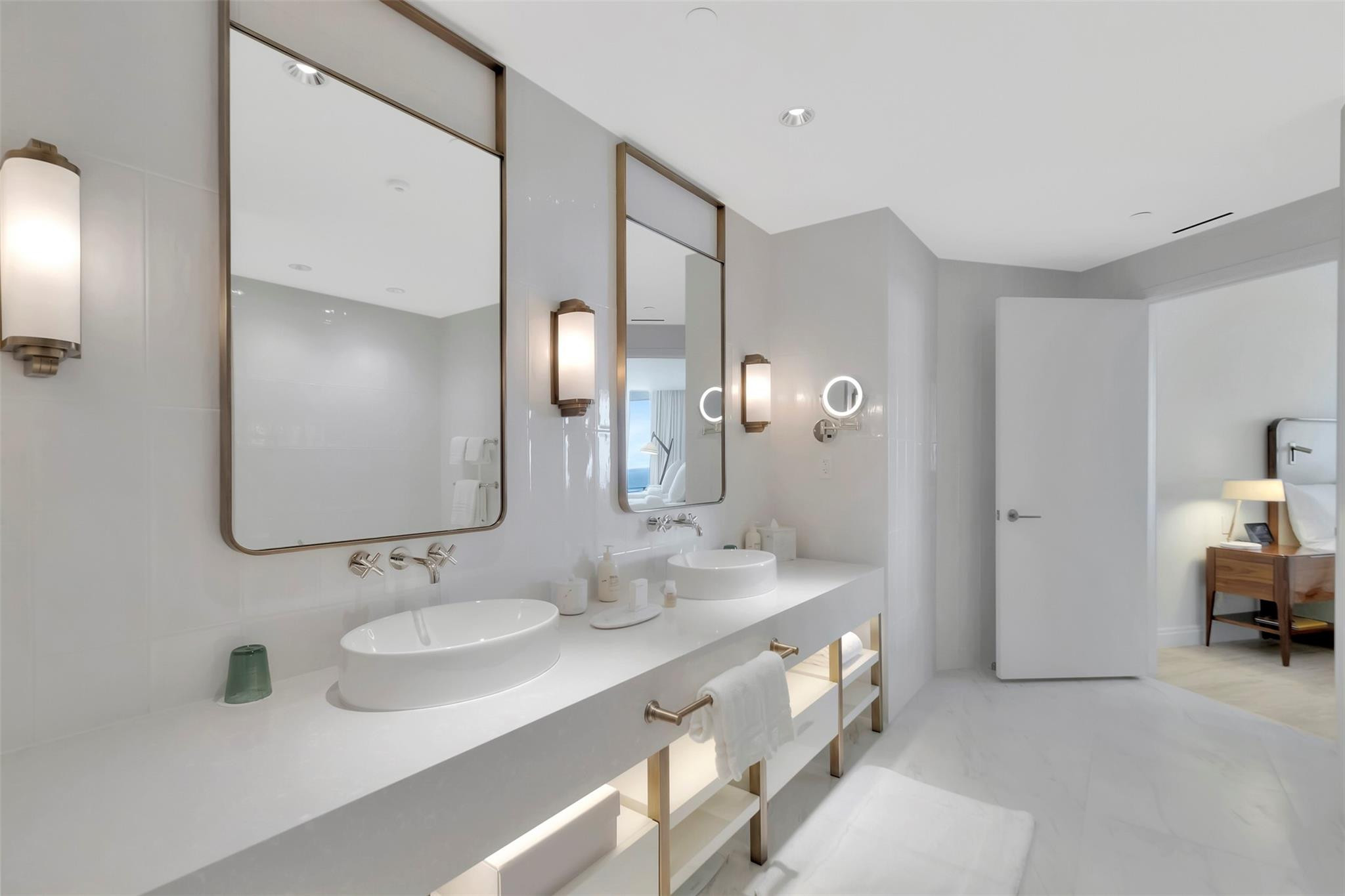 Four Seasons - Residential