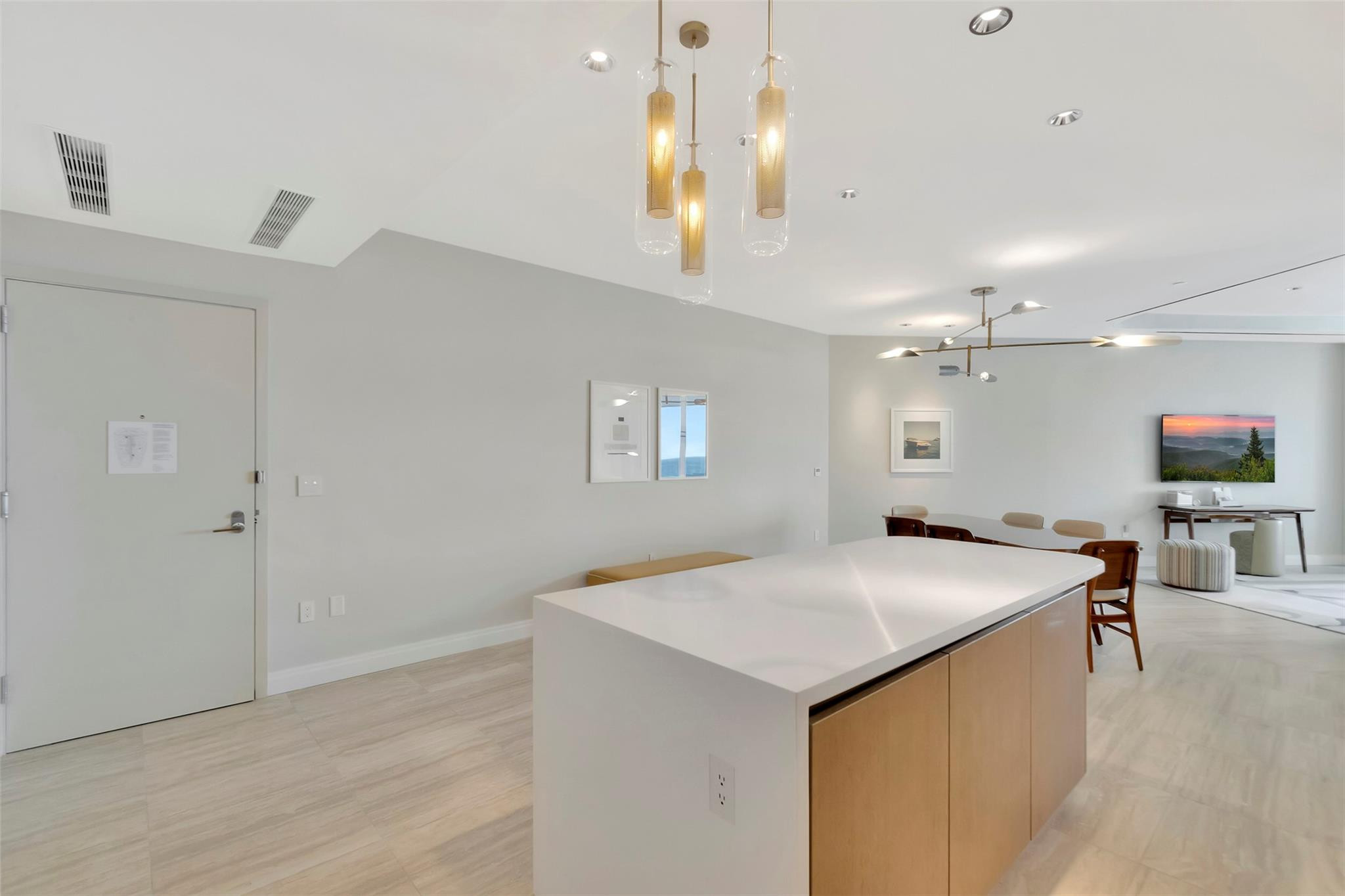 Four Seasons - Residential