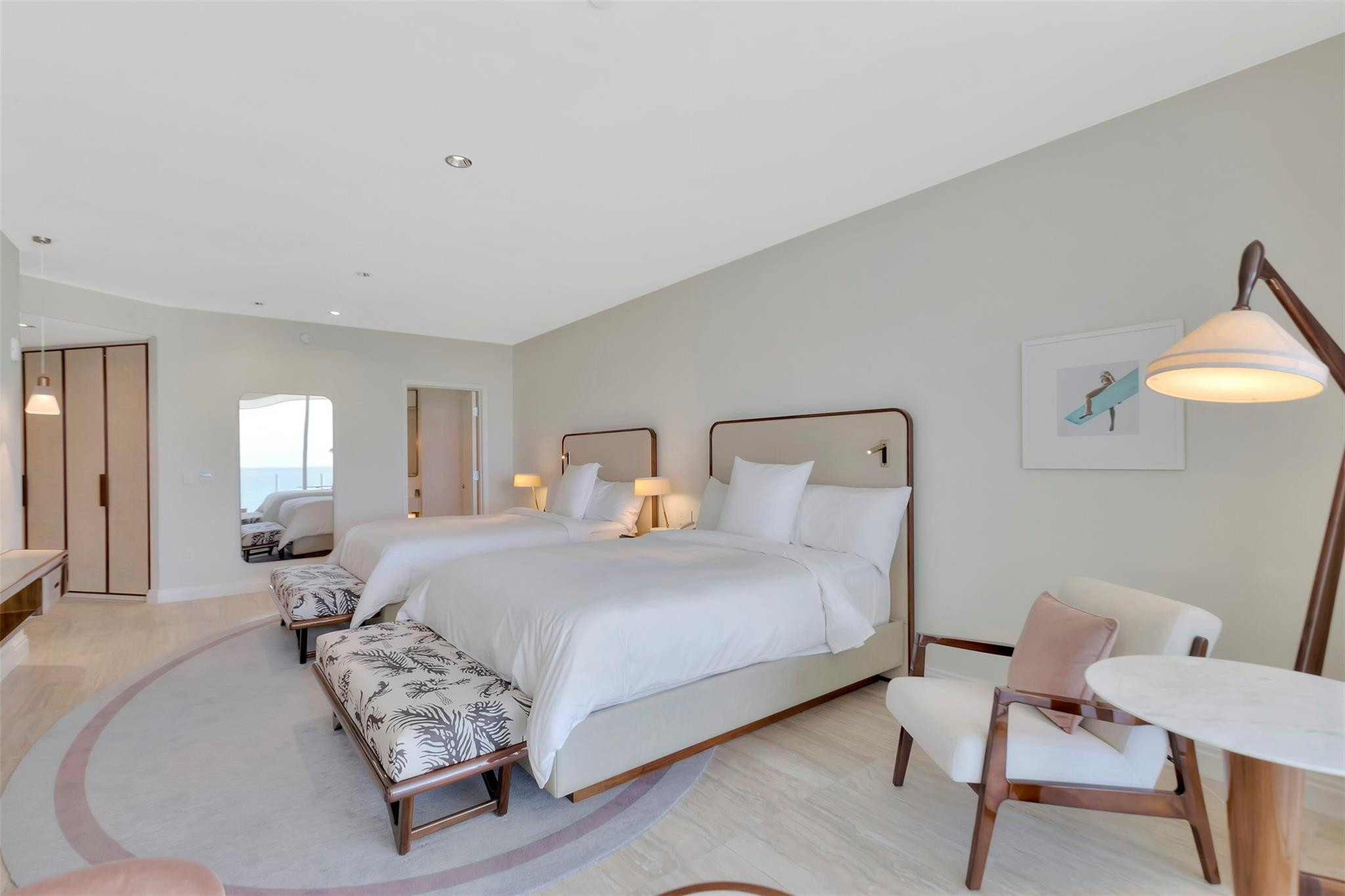 Four Seasons - Residential