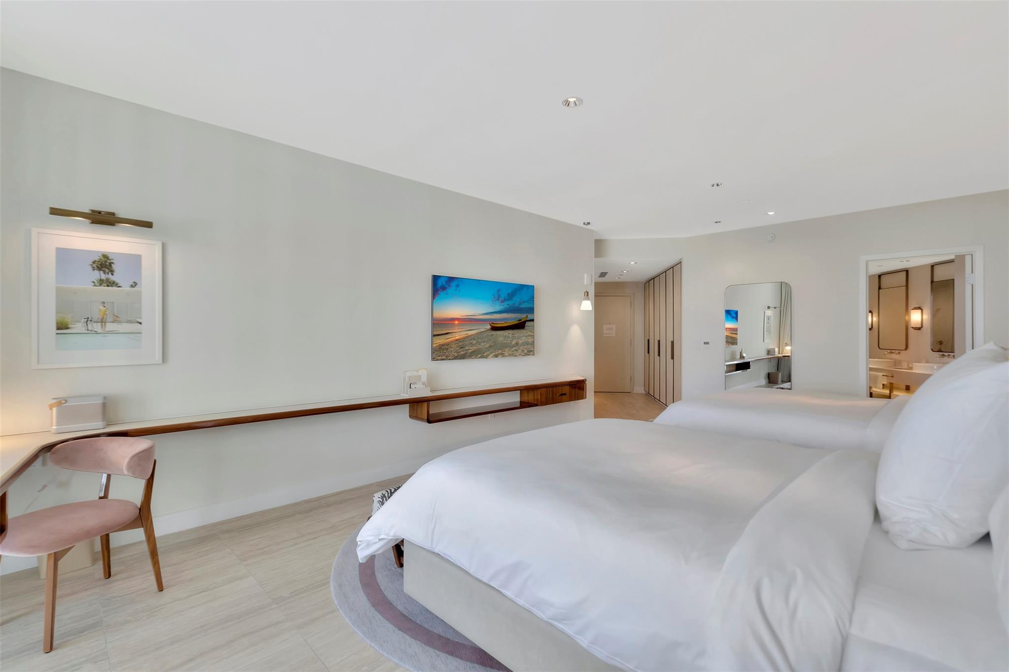 Four Seasons - Residential