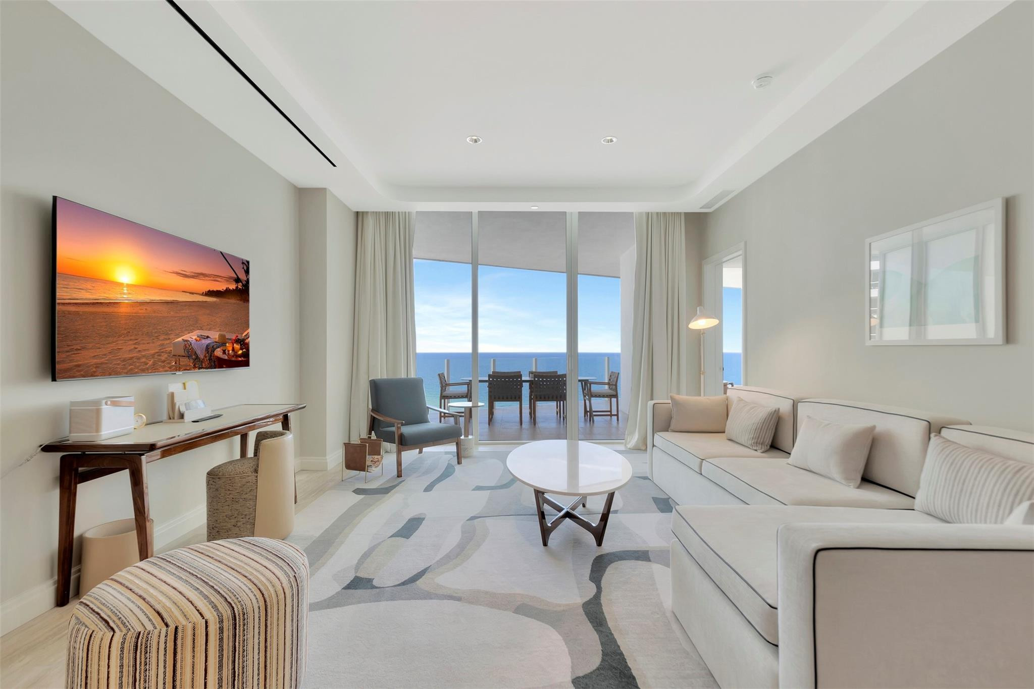 Four Seasons - Residential