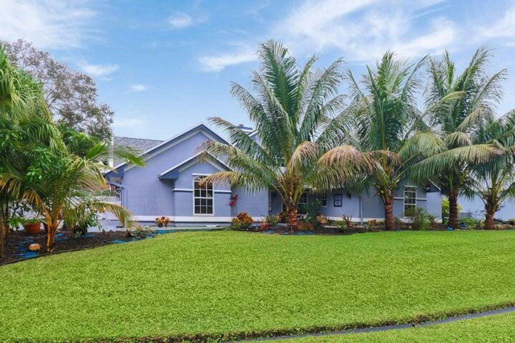 Photo of 2062 SE Crowberry Drive, Port Saint Lucie, FL 34983 (MLS # R10972767)