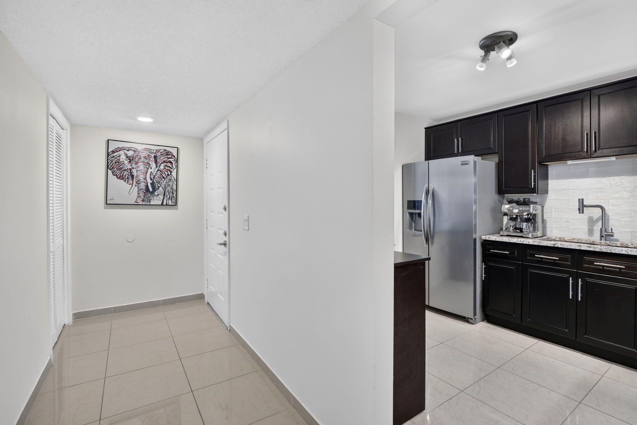 410 Lakeview Drive 103, Weston FL 33326