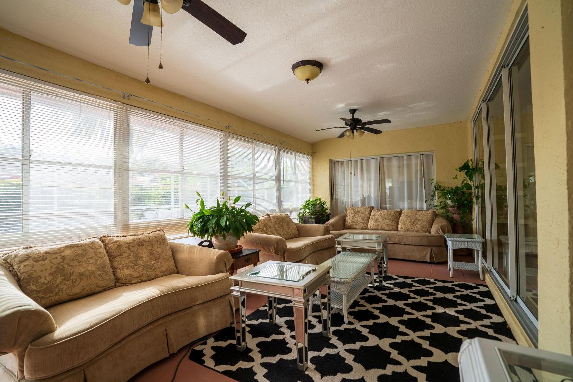 ESTATES OF ROYAL PALM BEACH 4 - Residential