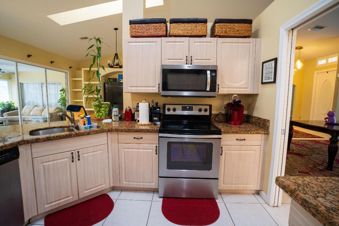 ESTATES OF ROYAL PALM BEACH 4 - Residential