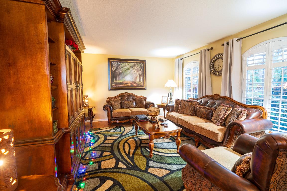 ESTATES OF ROYAL PALM BEACH 4 - Residential