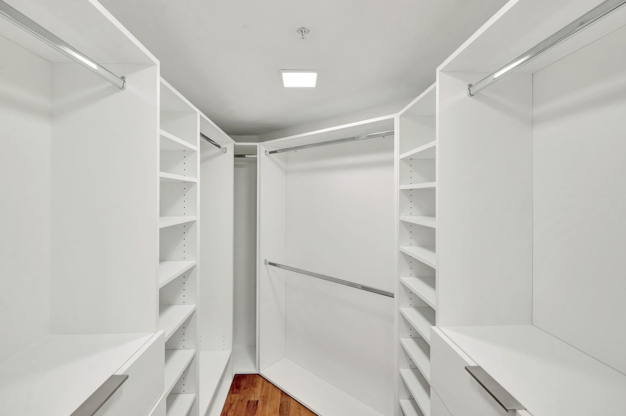 La Gorce Palace - Residential