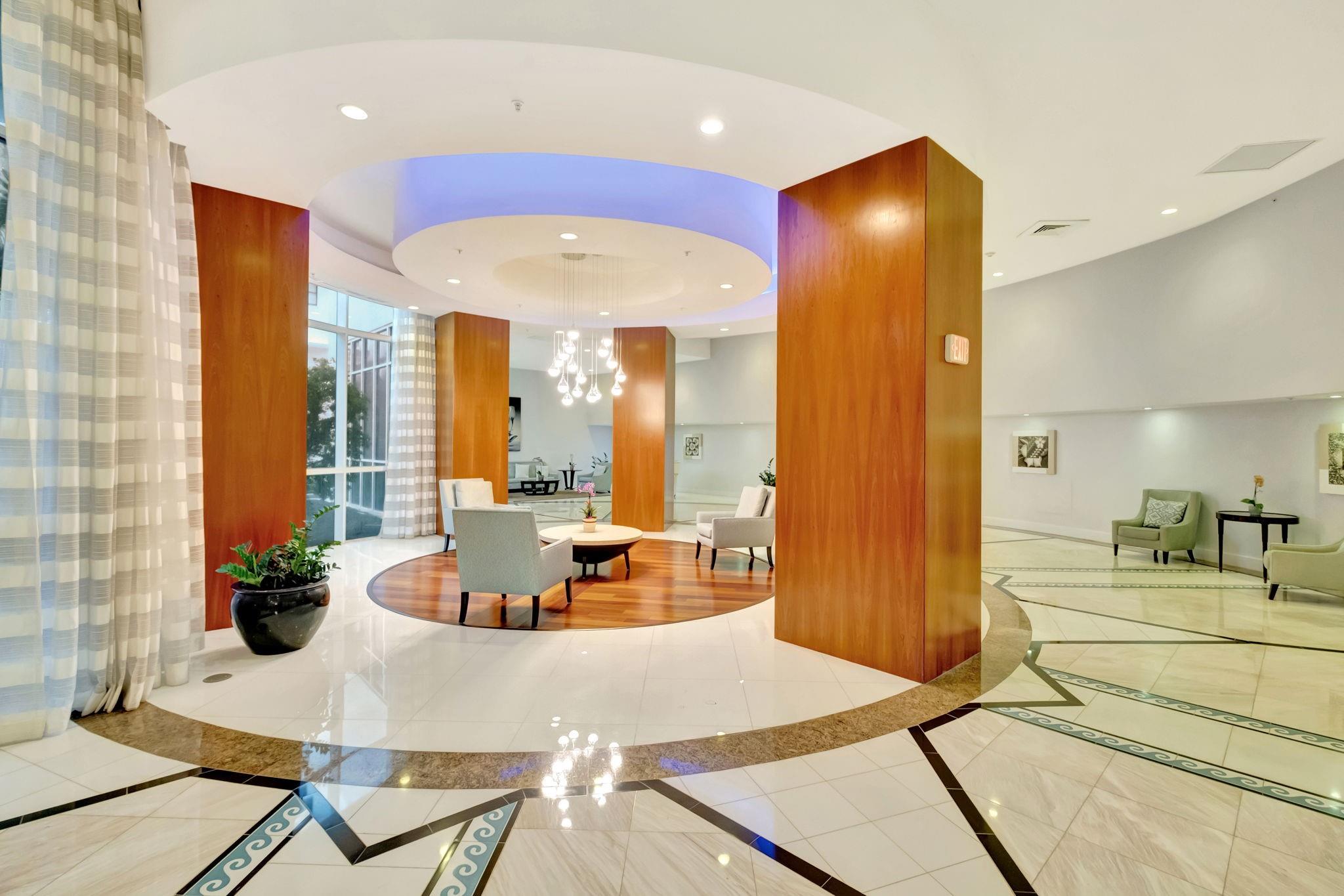 La Gorce Palace - Residential