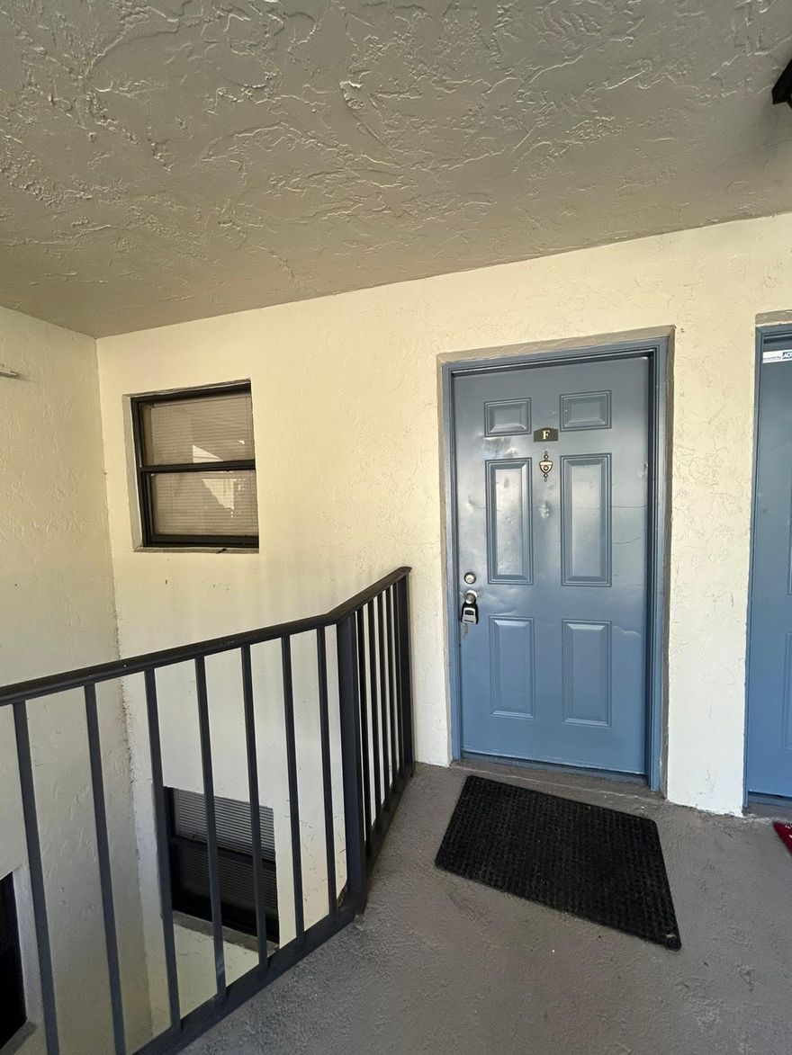 UPDATED UNIT IN SECOND FLOOR, WONDERFUL LAKE VIEW , TILE FLOOR THROUGHOUT, AND WASHER AND DRYER INSIDE THIS AMAZING UNIT !! KITCHEN WITH STAINLESS STEEL APPLIANCES !!! READY TO MOVE ! WATER AND TRASH INCLUDED. CLOSE TO TURNPIKE, I-95 & CITYPLACE. UNIT REALLY CLOSE TO COMMUNITY POOL AND TENNIS COURTS ..

FIRST, LAST, AND SECURITY TO MOVE IN
MIN CREDIT 600
WATER INCLUDED IN RENT