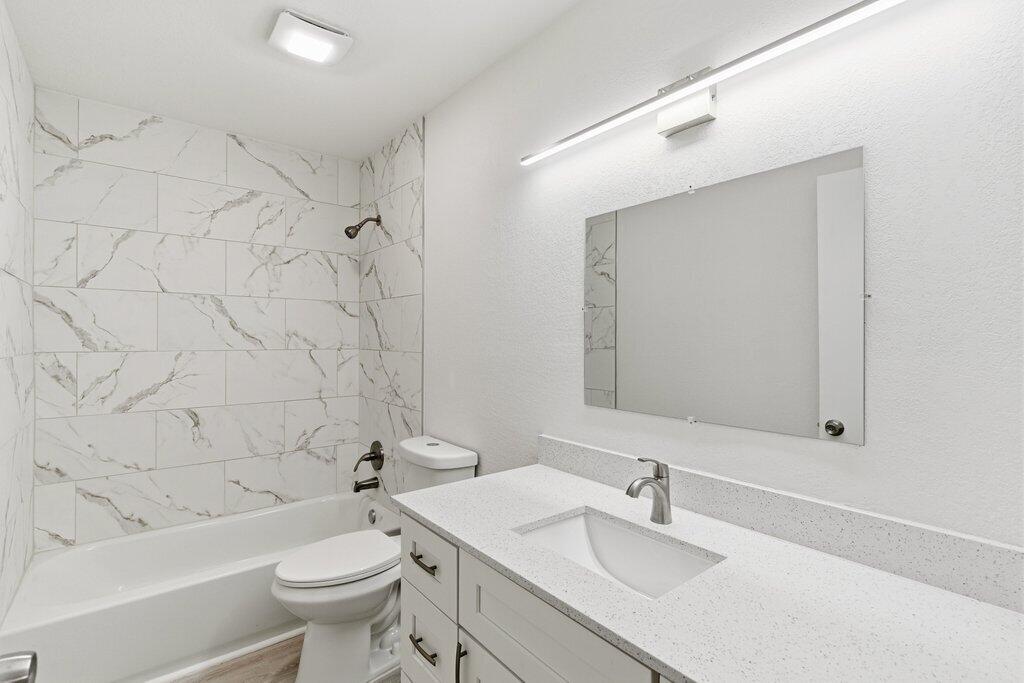 CYPRESS LAKES 9 - Residential