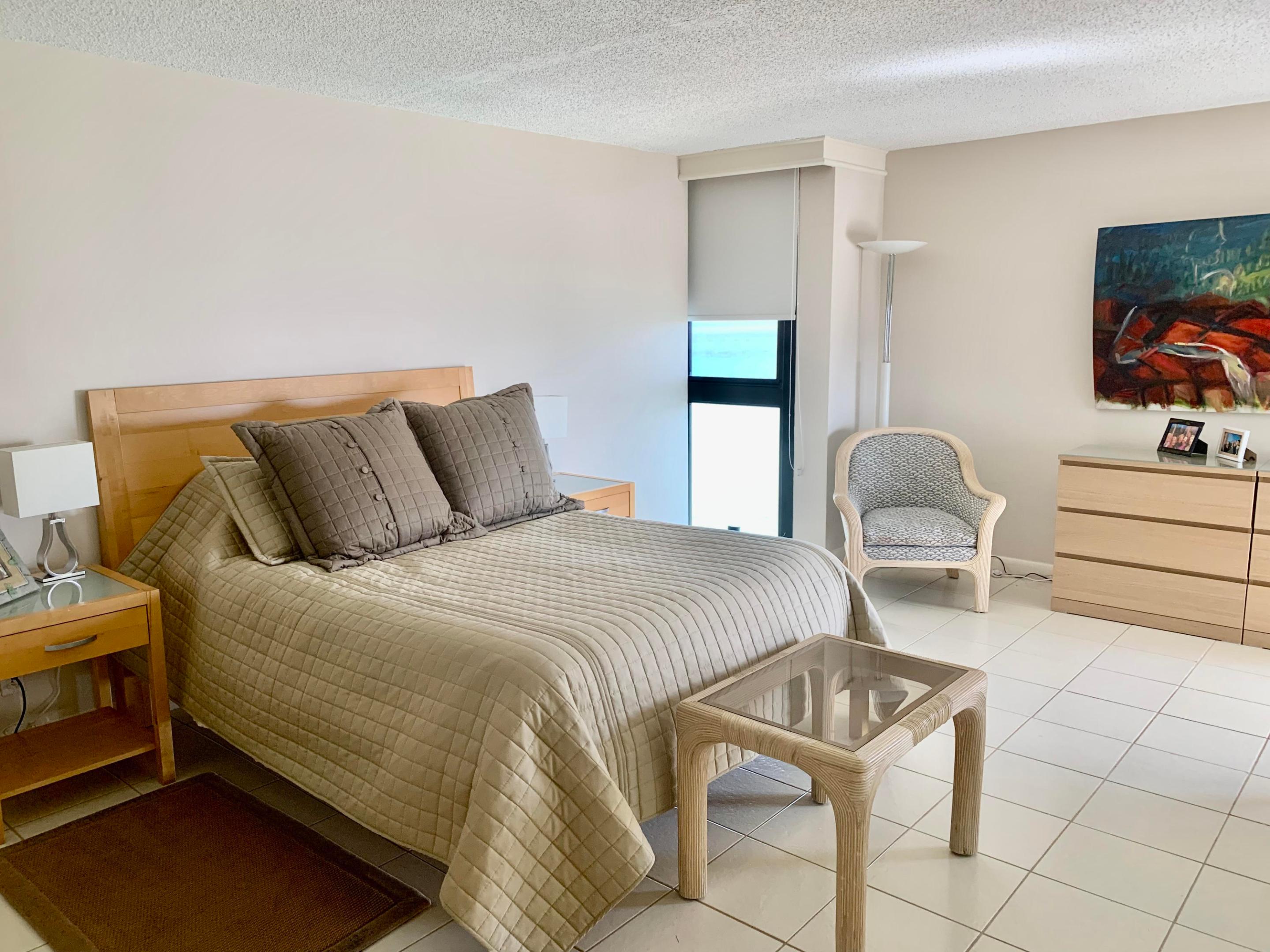 WATER GLADES CONDO - Residential Lease