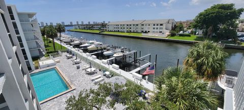108 Paradise Harbour Boulevard 405 North Palm Beach FL 33408