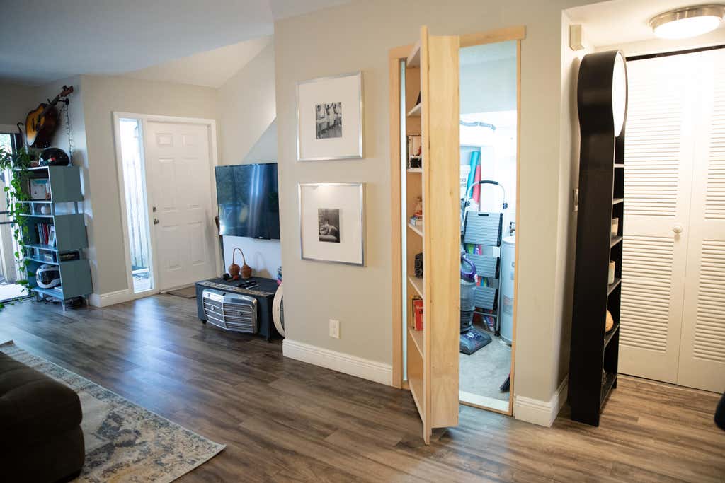 Photo of 303 City View Drive #303, Fort Lauderdale, FL 33311 (MLS # B26057607)